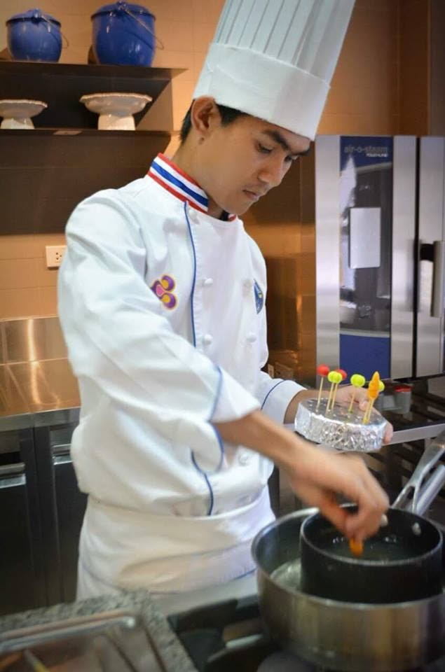 Chef Ain ปัณณวิชญ์ หมาดหนุด ทำอาหาร