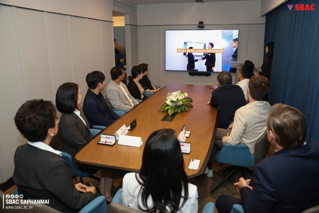 520820550_1157663759733845_1169670118275713259_n